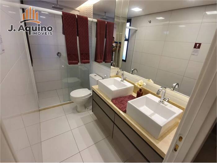 Apartamento à venda com 3 quartos, 162m² - Foto 9