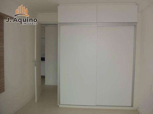 Apartamento à venda com 3 quartos, 80m² - Foto 13