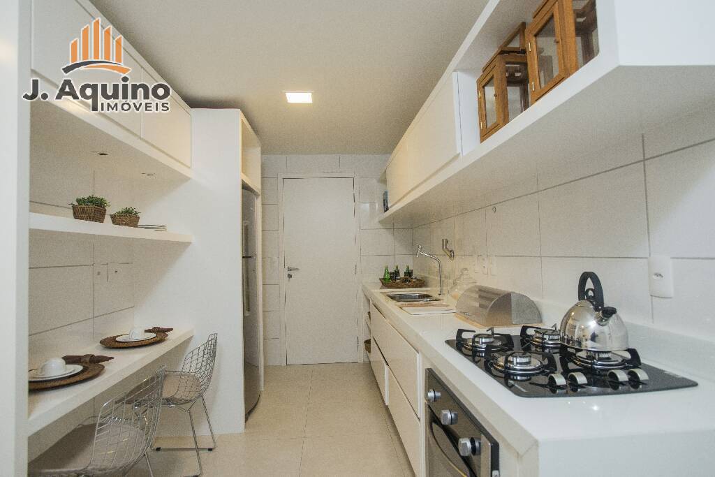 Apartamento à venda com 3 quartos, 138142m² - Foto 2