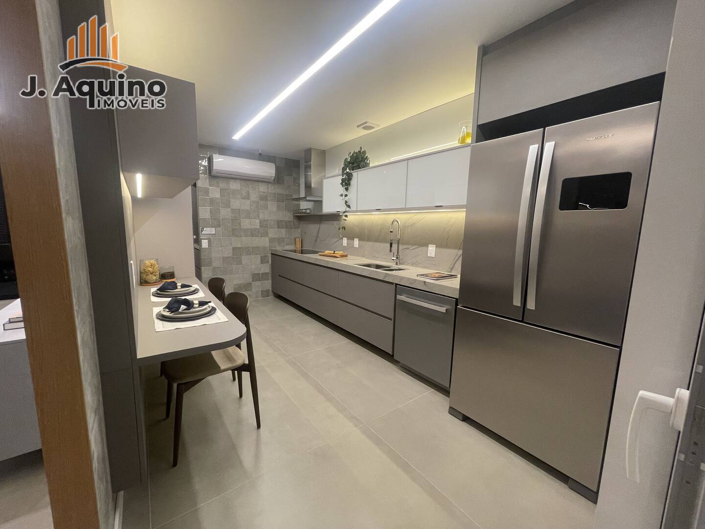 Apartamento à venda com 4 quartos, 174247m² - Foto 13