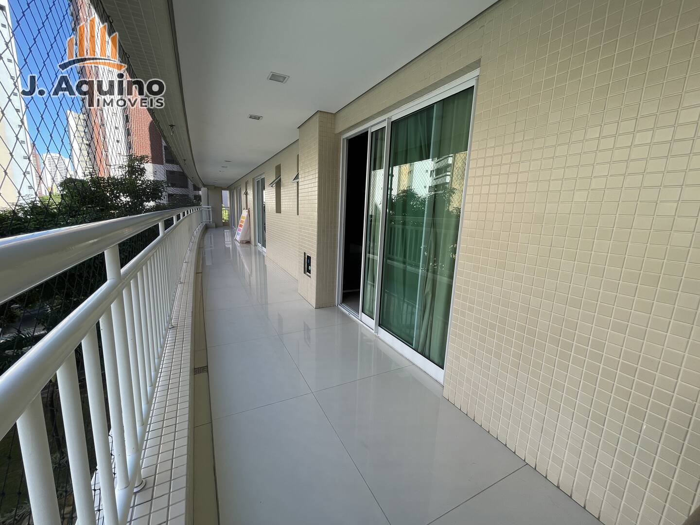 Apartamento à venda com 4 quartos, 350m² - Foto 14