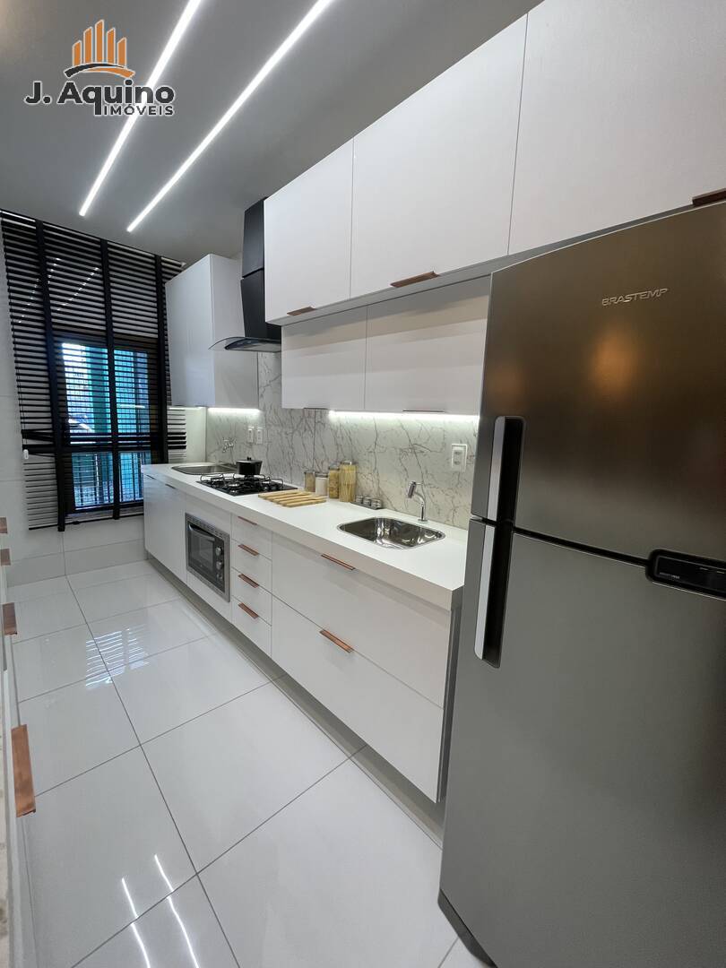 Apartamento à venda com 3 quartos, 6778m² - Foto 10