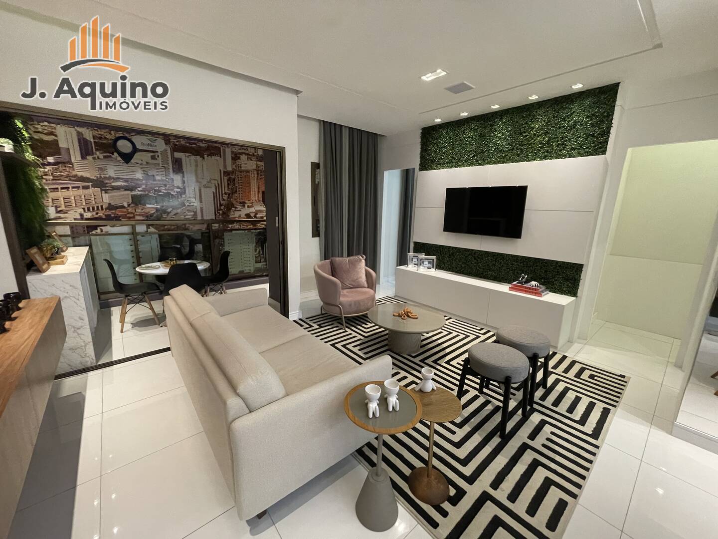 Apartamento à venda com 3 quartos, 6778m² - Foto 4