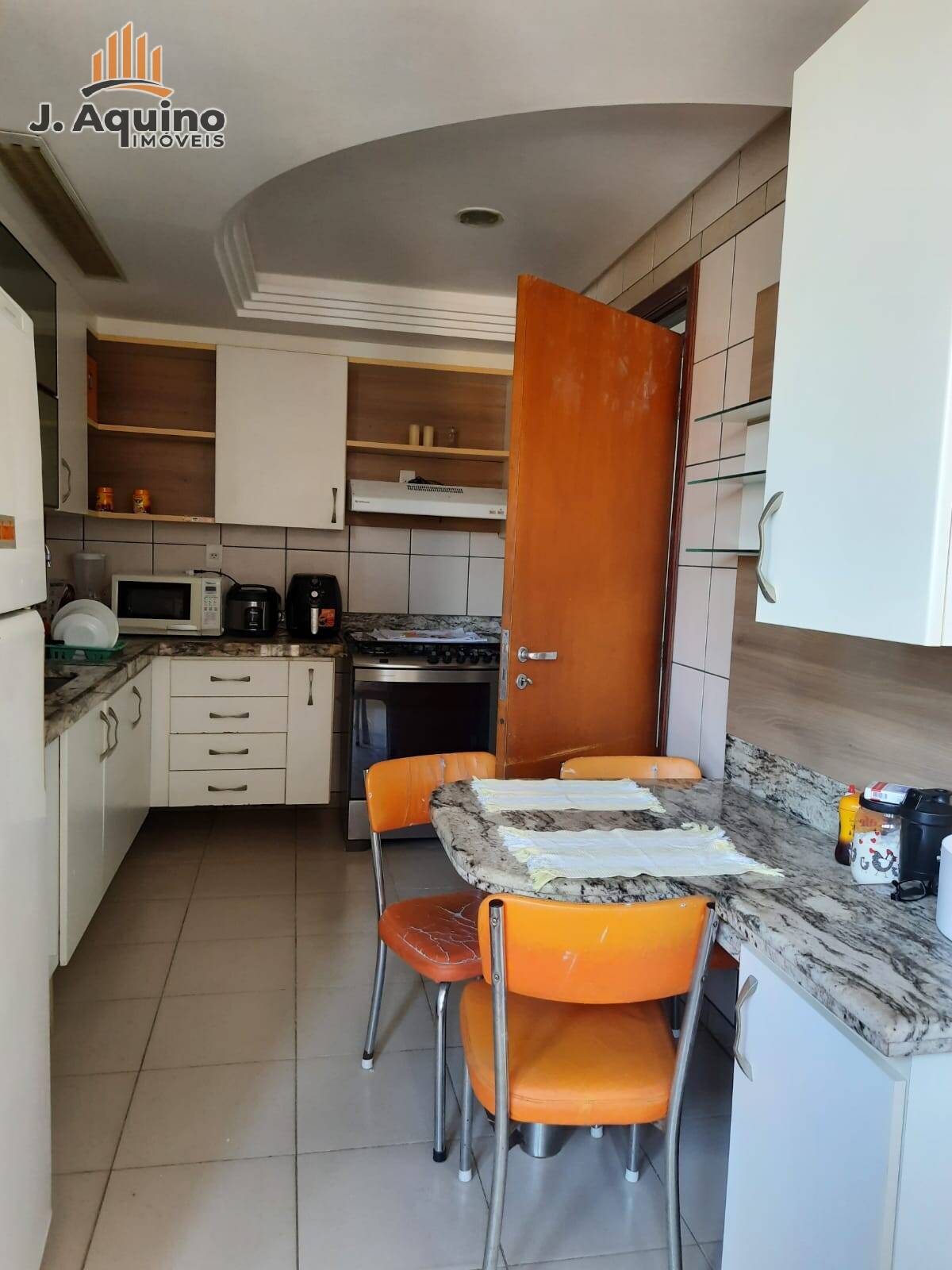 Apartamento à venda com 4 quartos, 158m² - Foto 8