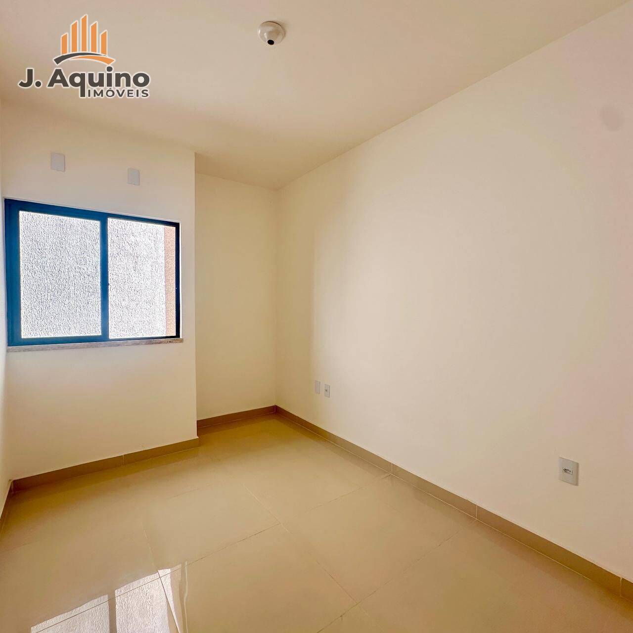 Casa à venda com 4 quartos, 107m² - Foto 10