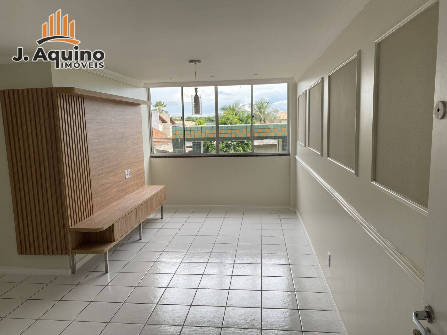 Apartamento à venda com 2 quartos, 56m² - Foto 1