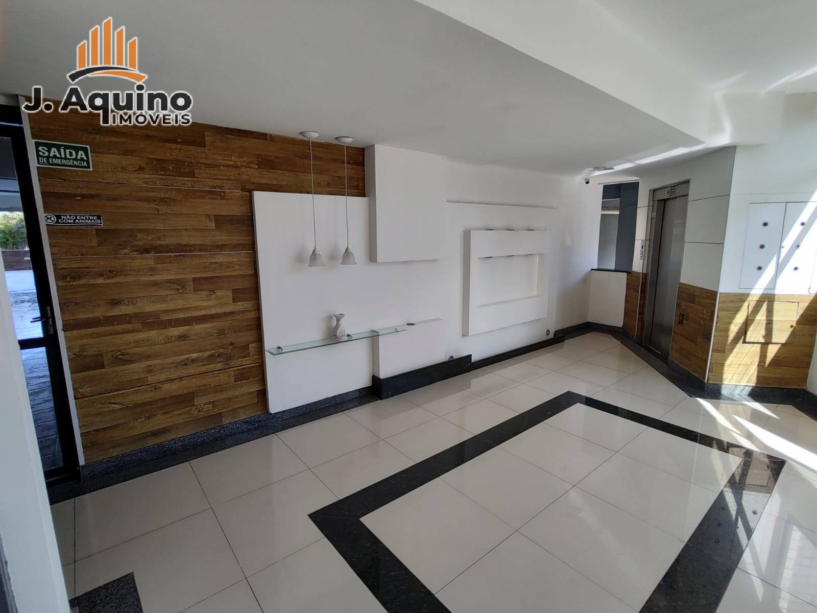 Apartamento à venda com 3 quartos, 118m² - Foto 4