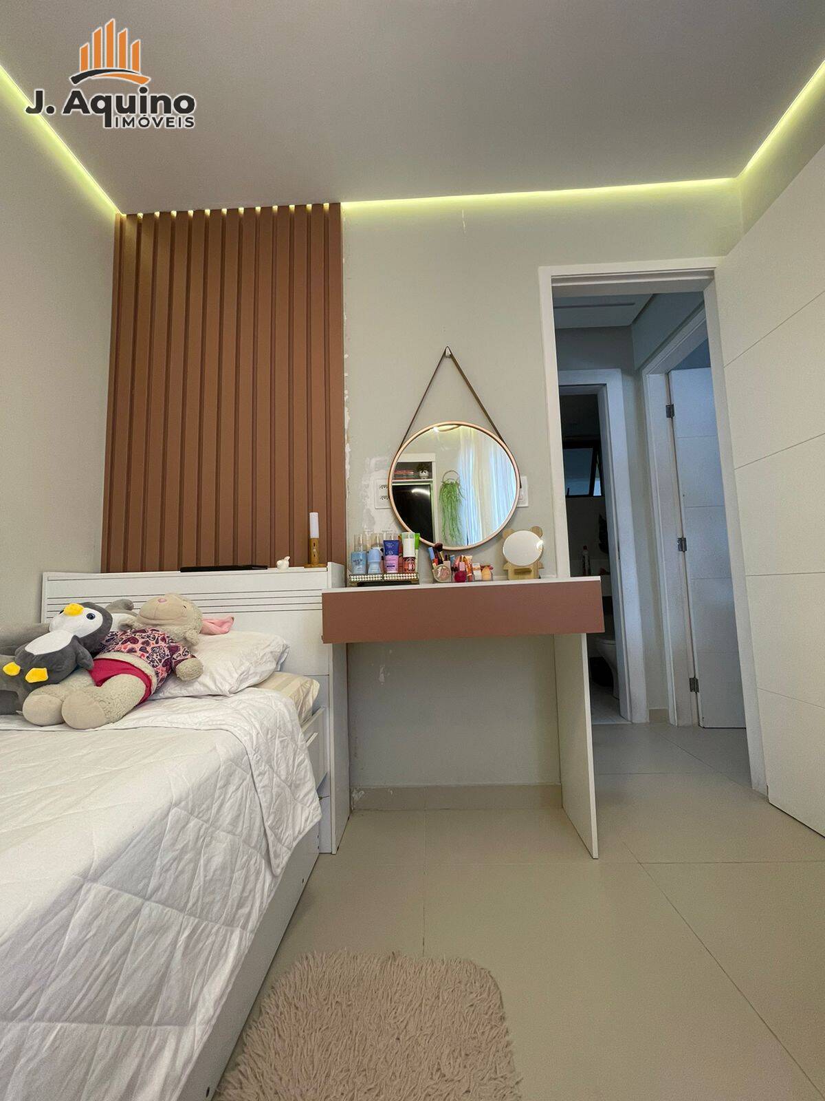 Apartamento à venda com 2 quartos, 65m² - Foto 10