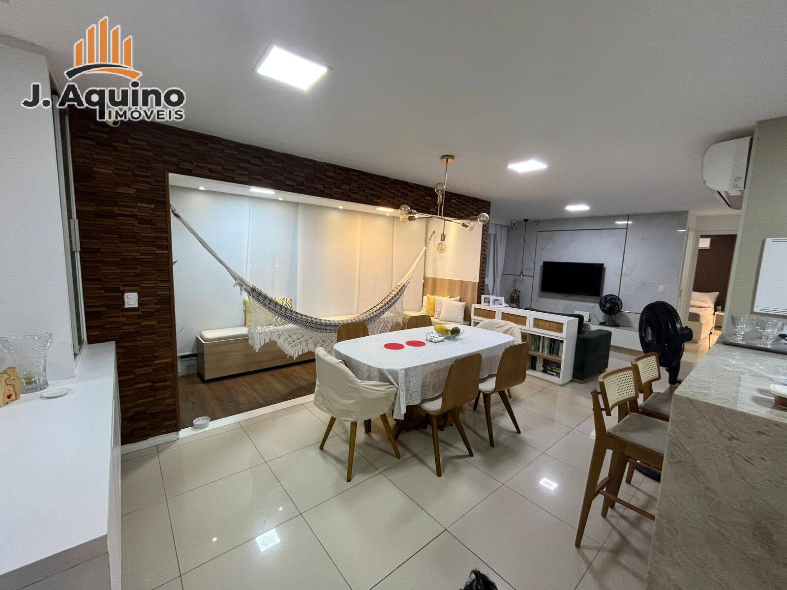 Apartamento à venda com 2 quartos, 74m² - Foto 4