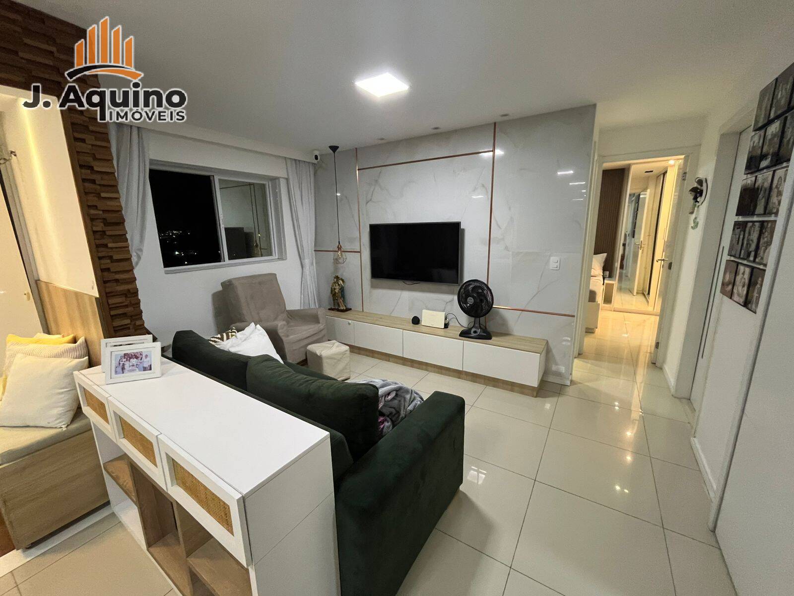 Apartamento à venda com 2 quartos, 74m² - Foto 3