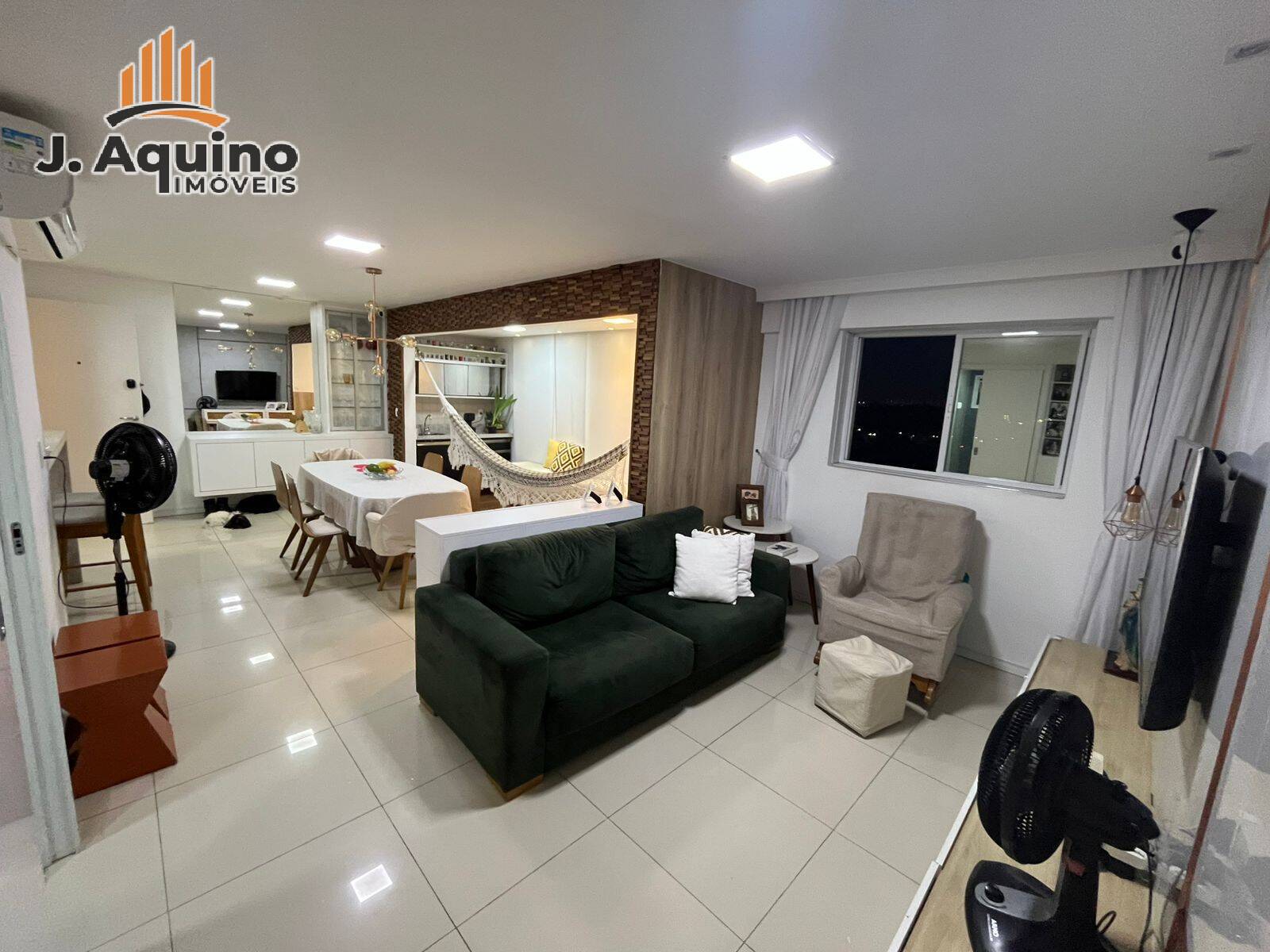 Apartamento à venda com 2 quartos, 74m² - Foto 2