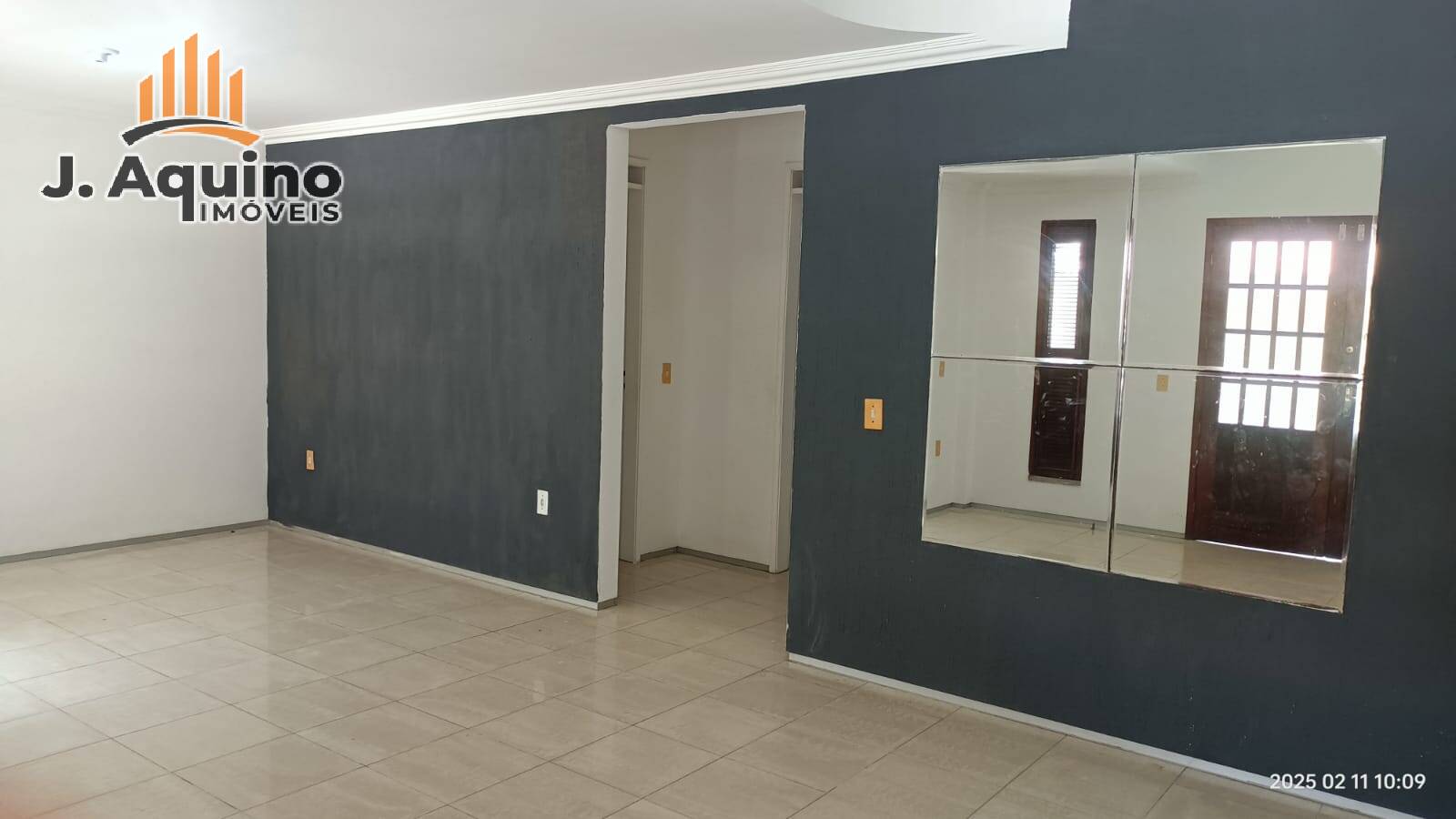 Casa à venda com 4 quartos, 135m² - Foto 3