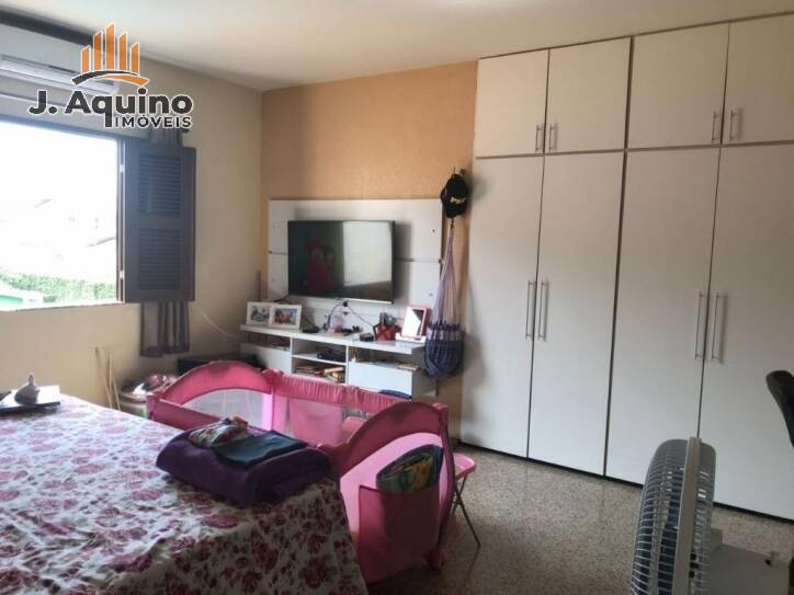 Casa à venda com 3 quartos, 250m² - Foto 22